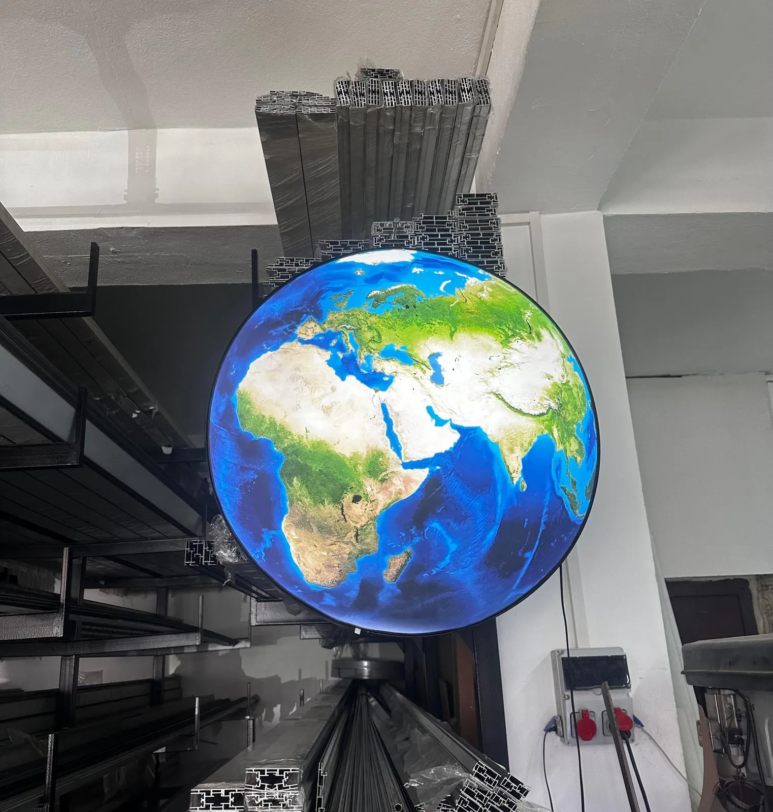 Ankara Yuvarlak Lightbox